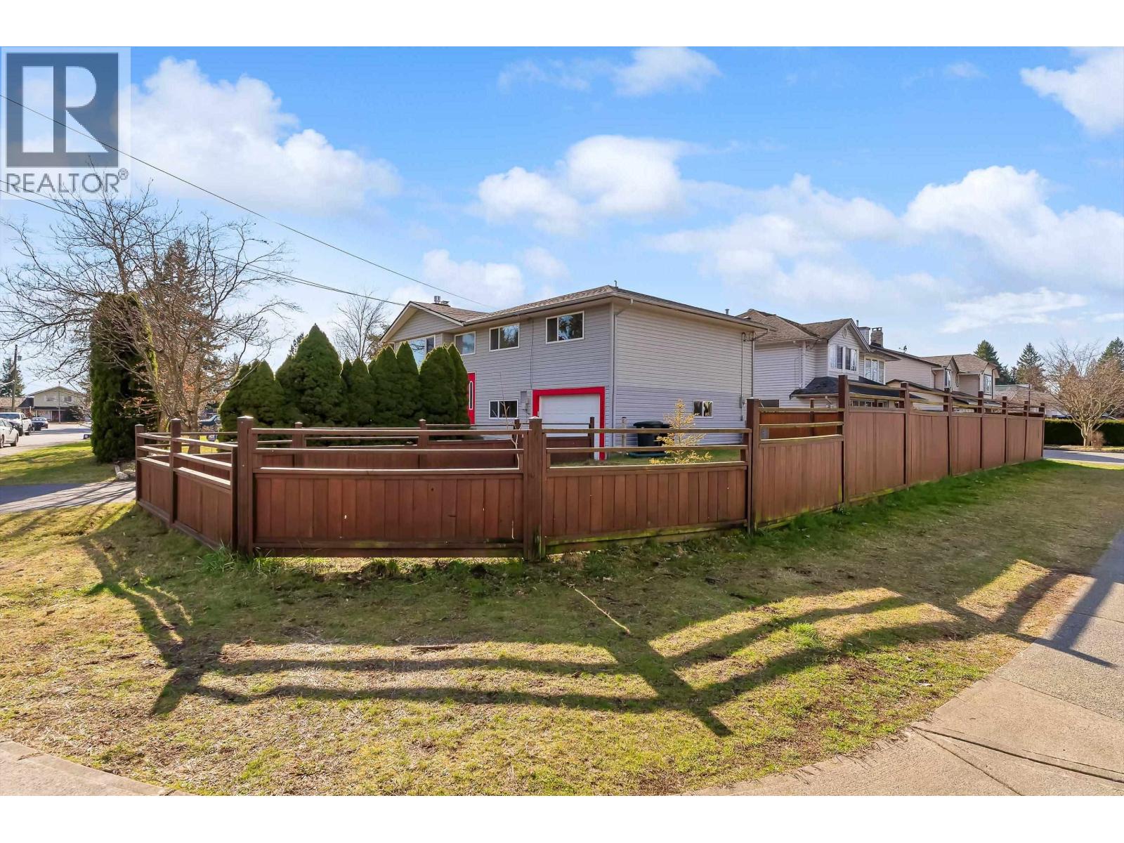 11645 195a Street, Pitt Meadows, British Columbia  V3Y 1G3 - Photo 3 - R3093462