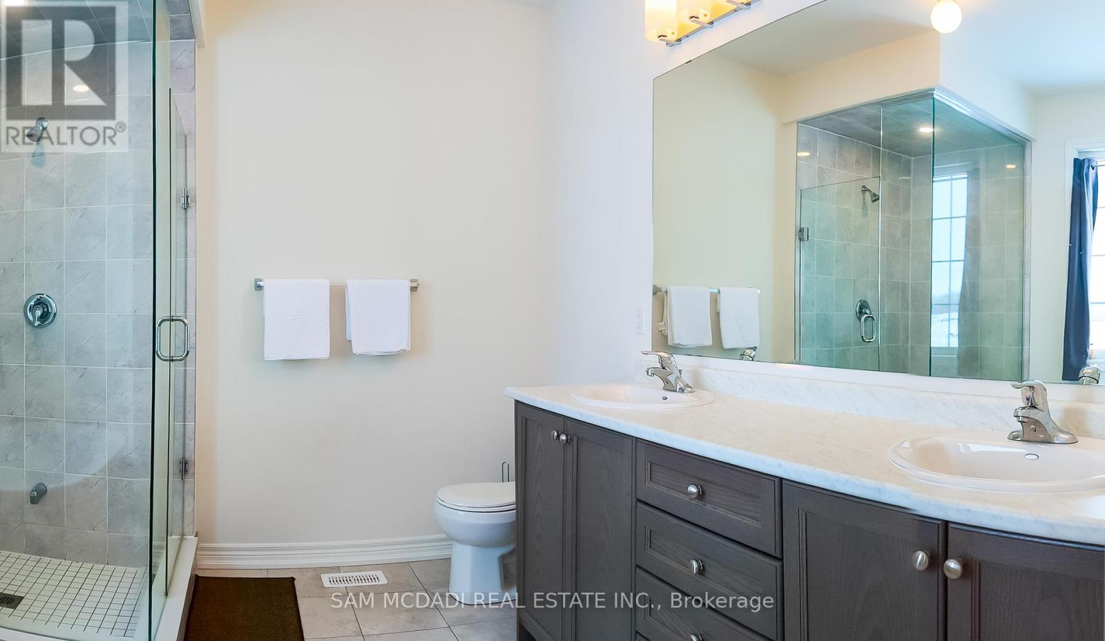 1090 Pisces Trail, Pickering, Ontario  L1X 0P8 - Photo 10 - E12819764