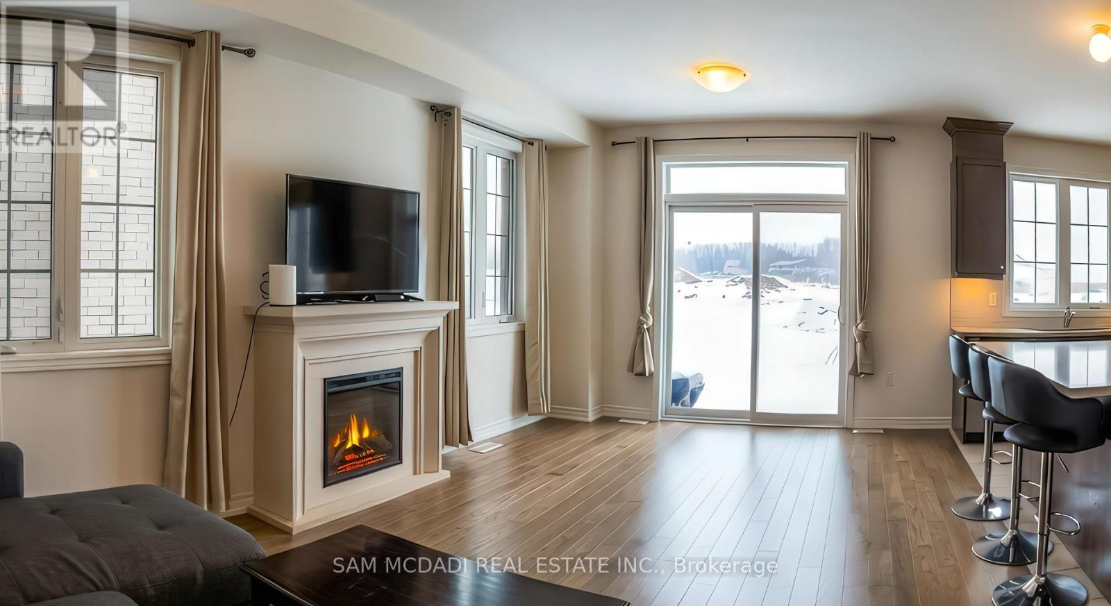 1090 Pisces Trail, Pickering, Ontario  L1X 0P8 - Photo 3 - E12819764