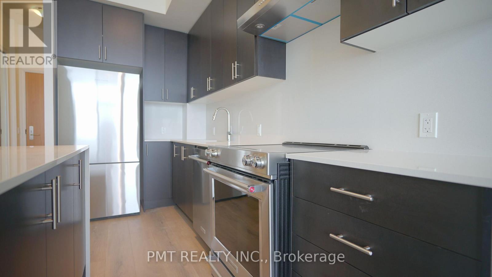 506 - 8960 Jane Street, Vaughan, Ontario  L4K 0N9 - Photo 5 - N12819854