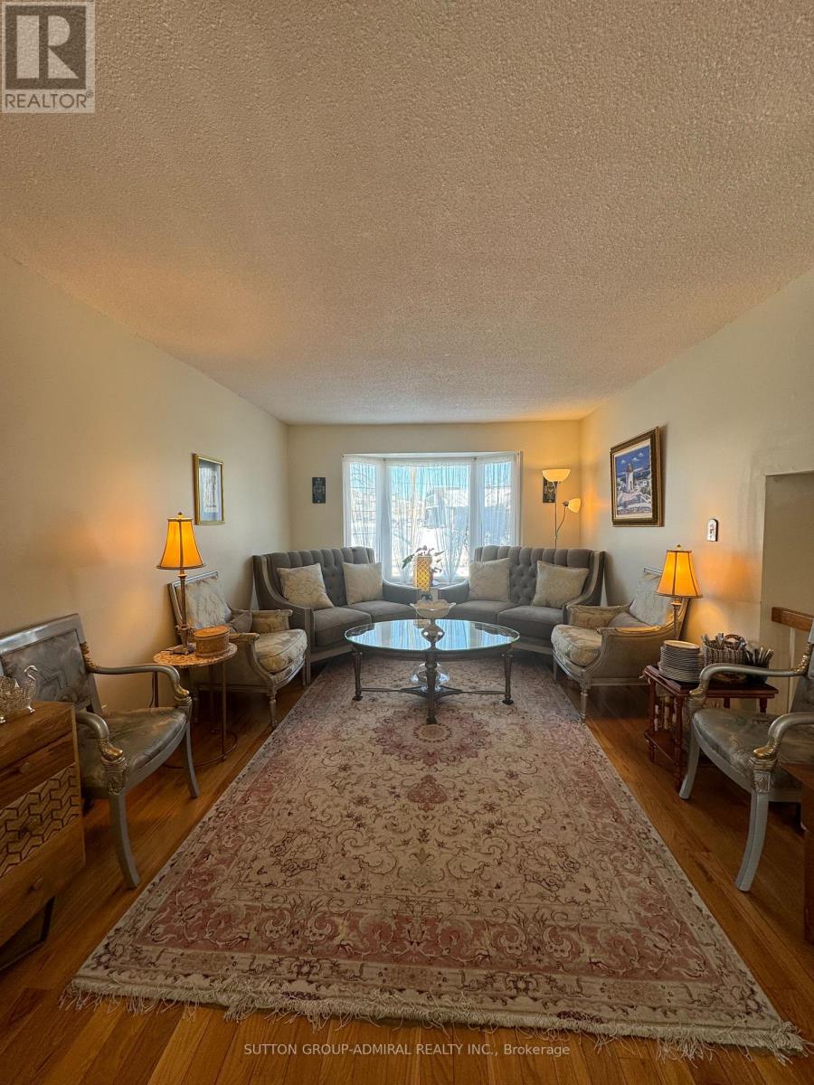 271 Weldrick Road, Richmond Hill, Ontario  L4C 5P2 - Photo 15 - N12812972