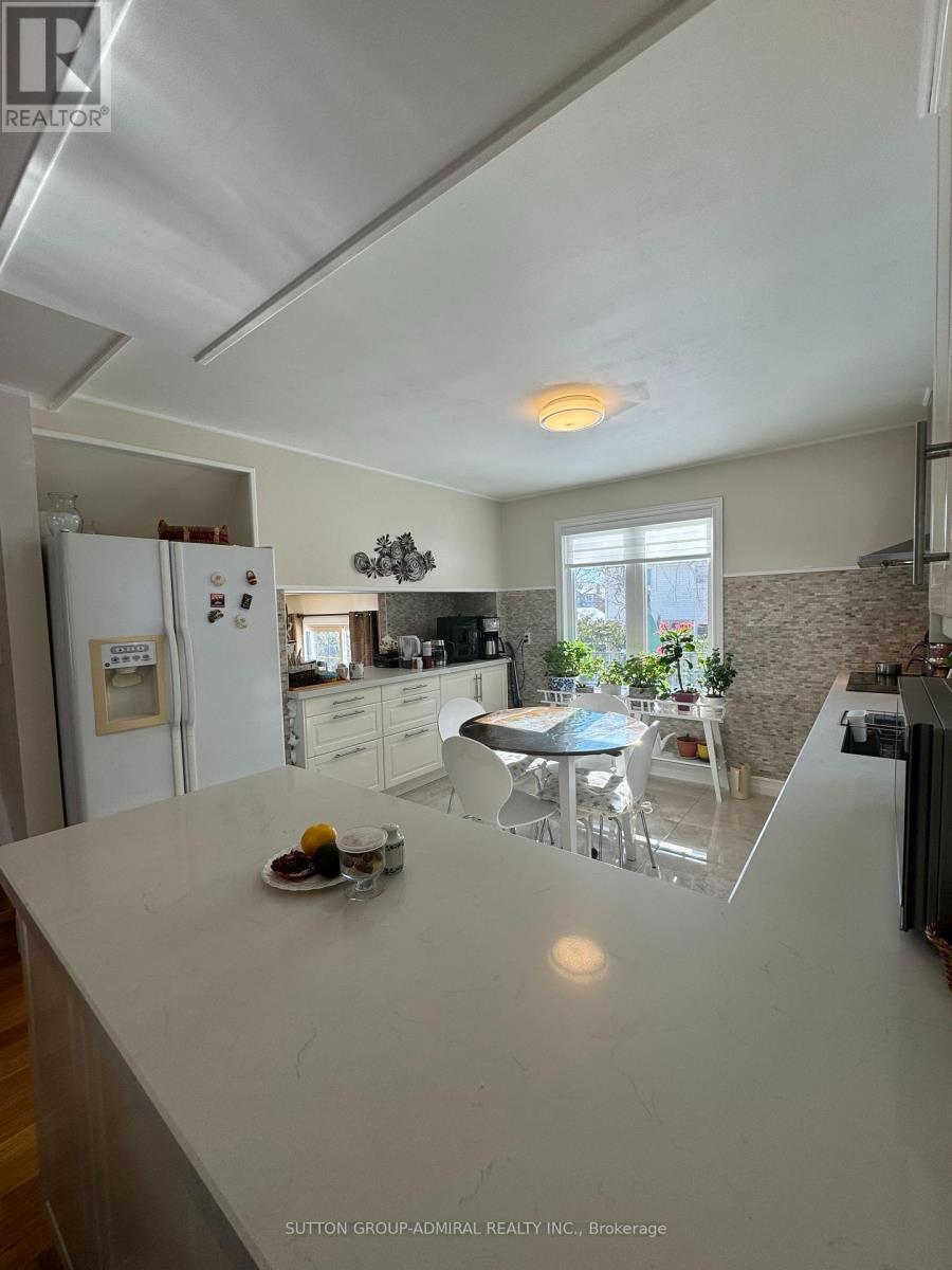 271 Weldrick Road, Richmond Hill, Ontario  L4C 5P2 - Photo 23 - N12812972