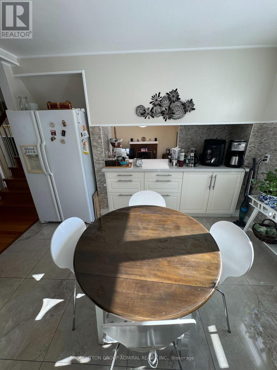 271 Weldrick Road, Richmond Hill, Ontario  L4C 5P2 - Photo 21 - N12812972