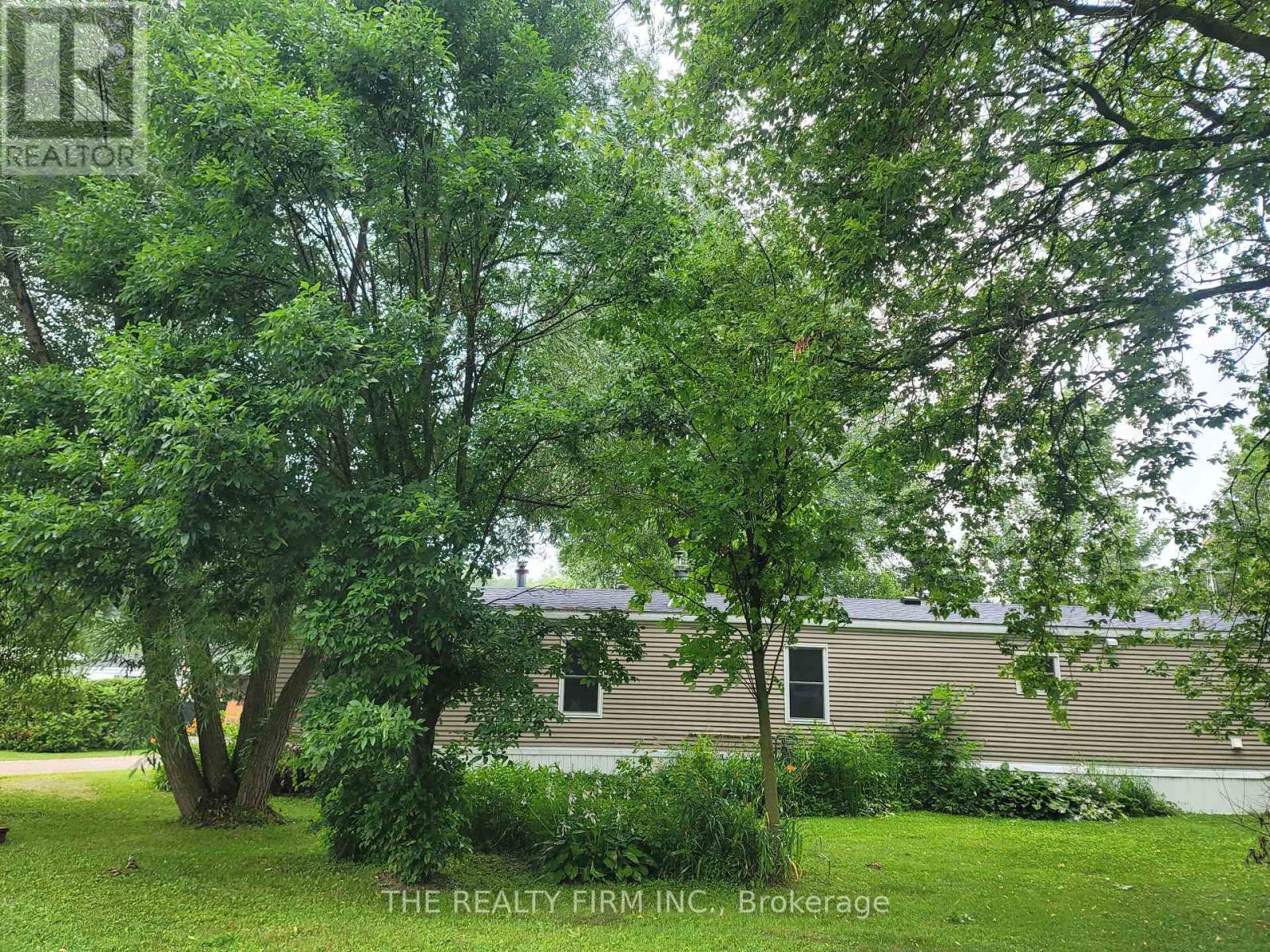 18 - 75049 Hensall Road, Huron East, Ontario  N0K 1W0 - Photo 2 - X12399152