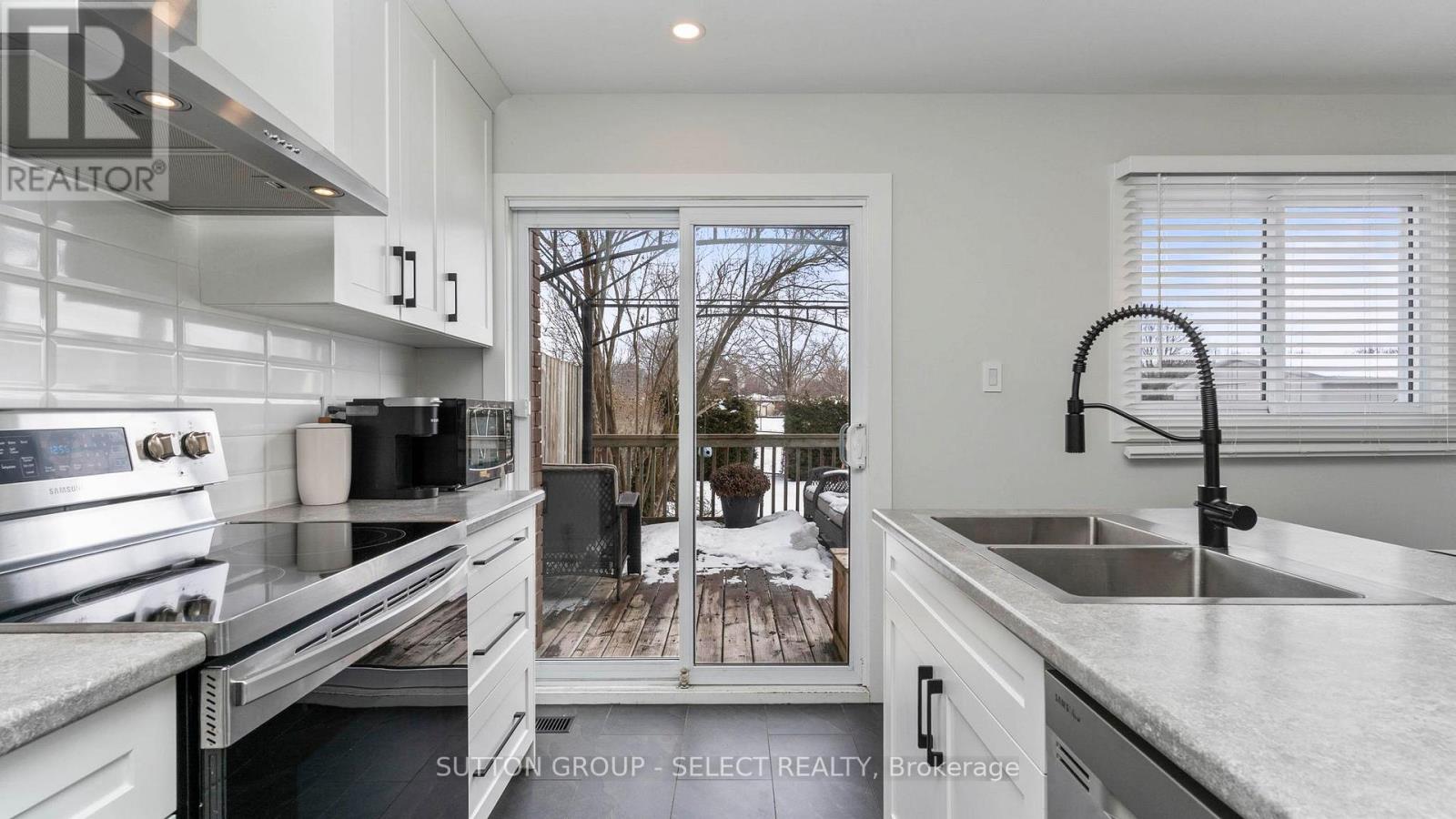 295 Admiral Drive, London East, Ontario  N5V 1J2 - Photo 17 - X12814848