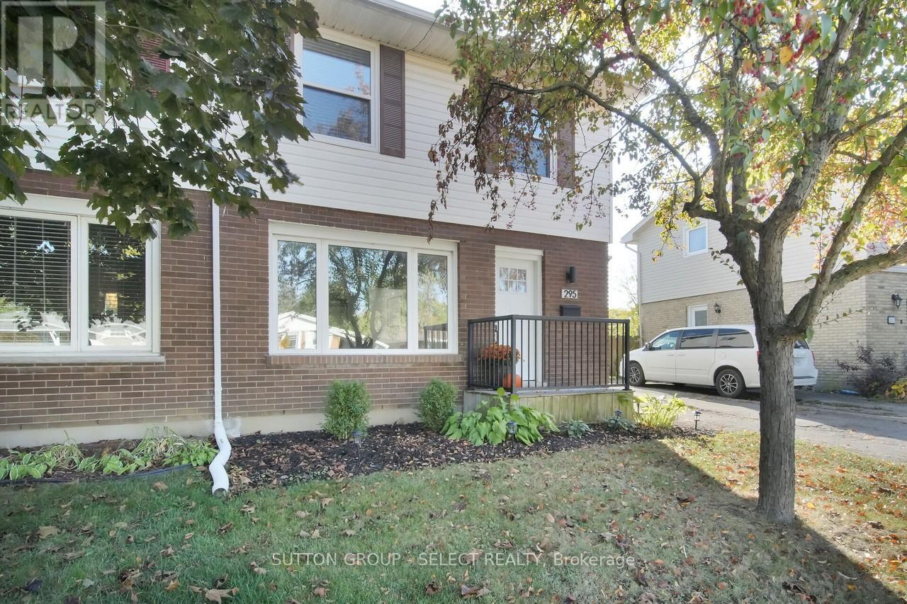 295 Admiral Drive, London East, Ontario  N5V 1J2 - Photo 3 - X12814848