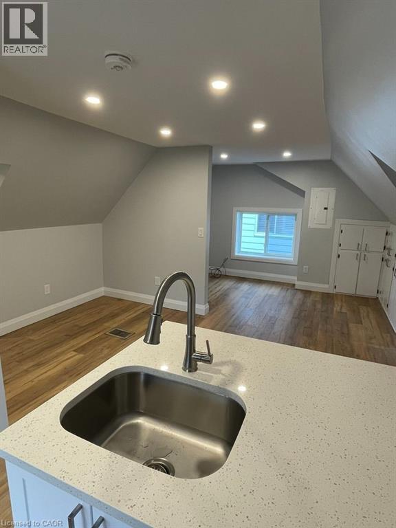 63 Cameron Street N Unit# 4, Kitchener, Ontario  N2H 3A2 - Photo 5 - 40807677