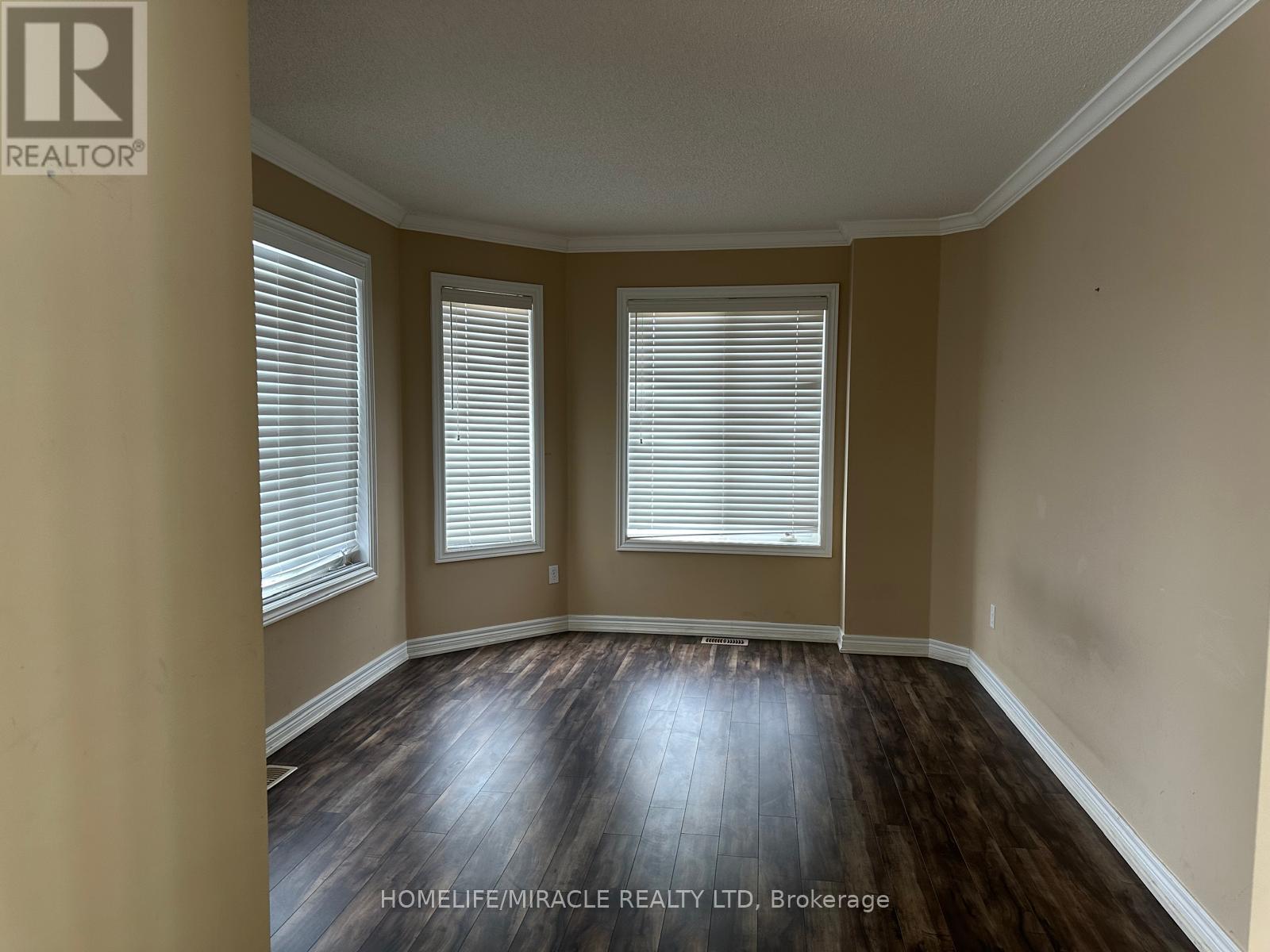 29 Brucewood Road, Brampton, Ontario  L6R 3N1 - Photo 2 - W12819762