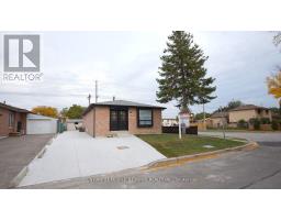 2 BETTERIDGE LANE W, Toronto, Ontario