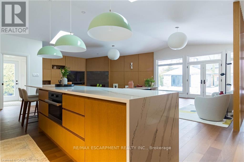 953 Lasalle Park Road, Burlington, Ontario  L7T 1M8 - Photo 14 - W12819782