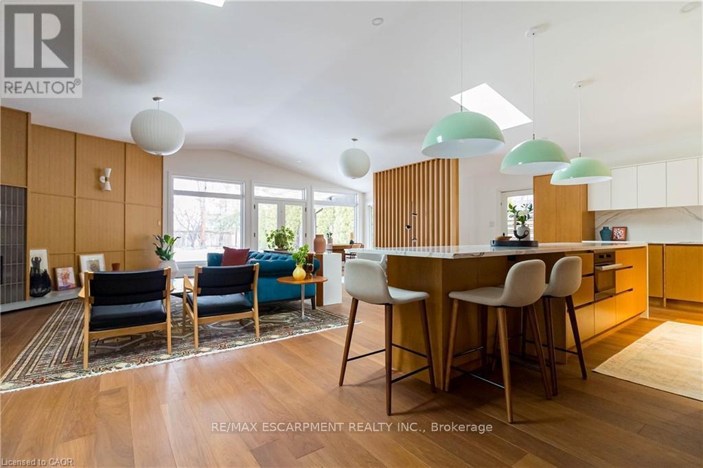 953 Lasalle Park Road, Burlington, Ontario  L7T 1M8 - Photo 15 - W12819782