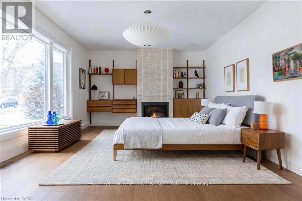 953 Lasalle Park Road, Burlington, Ontario  L7T 1M8 - Photo 29 - W12819782