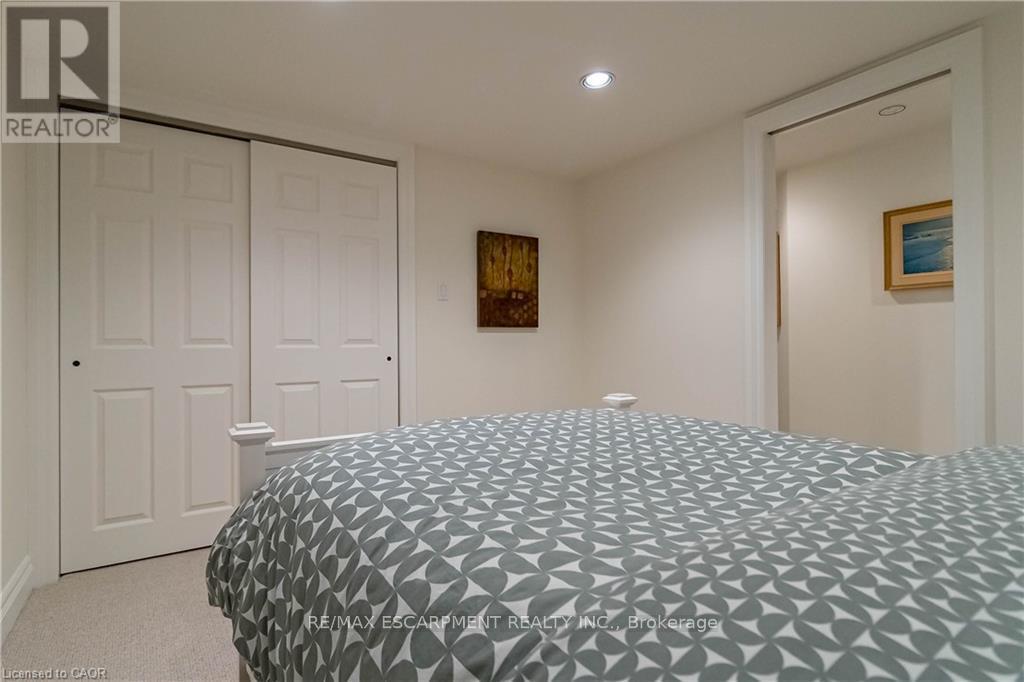 953 Lasalle Park Road, Burlington, Ontario  L7T 1M8 - Photo 31 - W12819782