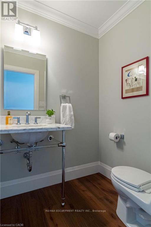 953 Lasalle Park Road, Burlington, Ontario  L7T 1M8 - Photo 44 - W12819782