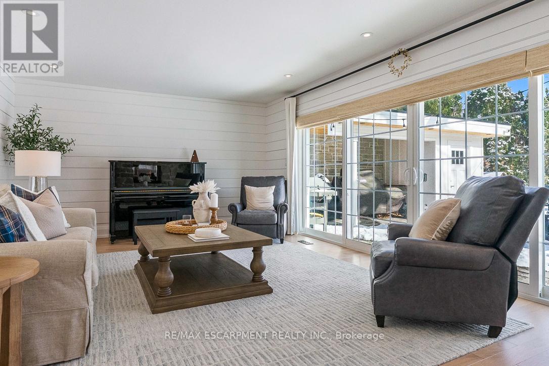 976 Cresthampton Lane, Mississauga, Ontario  L5H 2X1 - Photo 15 - W12819814