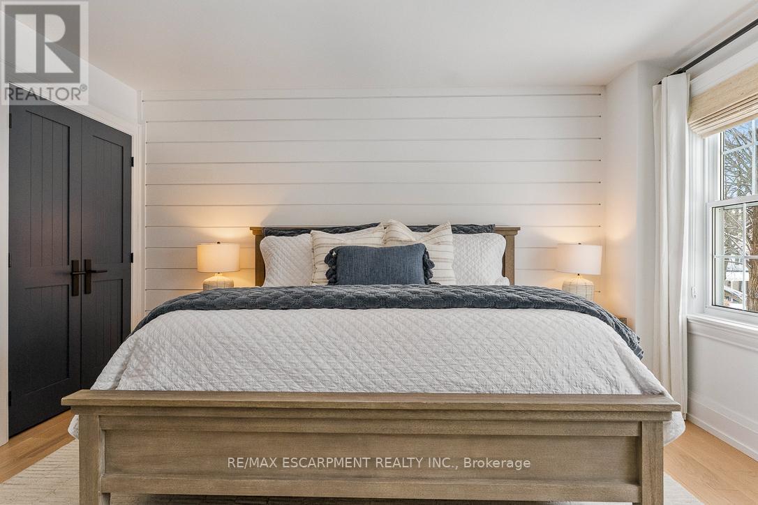 976 Cresthampton Lane, Mississauga, Ontario  L5H 2X1 - Photo 21 - W12819814