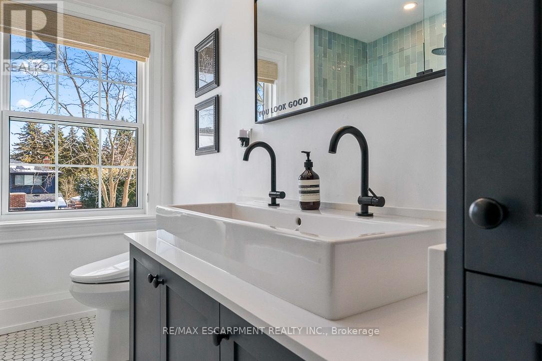 976 Cresthampton Lane, Mississauga, Ontario  L5H 2X1 - Photo 31 - W12819814