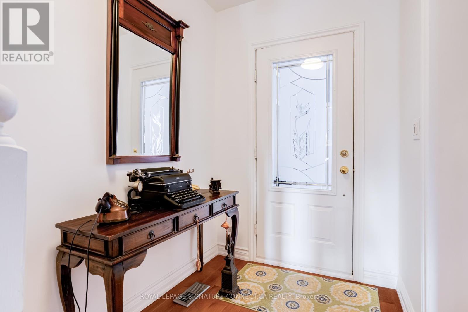 158 Mcroberts Avenue, Toronto, Ontario  M6E 4P5 - Photo 2 - W12819826