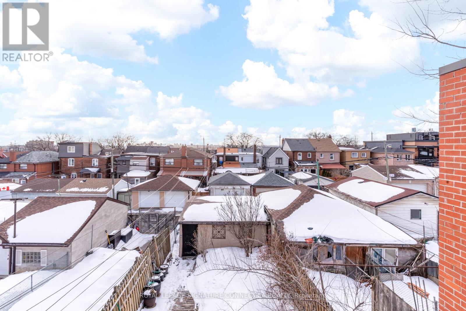 158 Mcroberts Avenue, Toronto, Ontario  M6E 4P5 - Photo 20 - W12819826