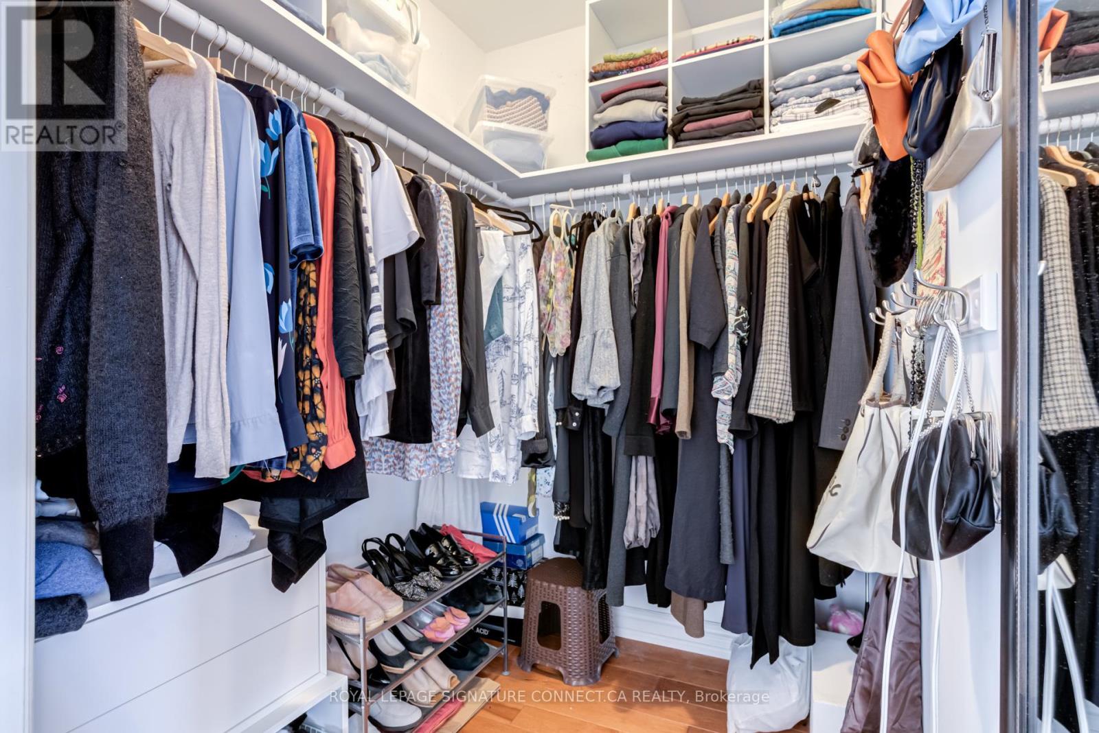 158 Mcroberts Avenue, Toronto, Ontario  M6E 4P5 - Photo 22 - W12819826