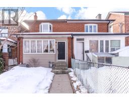158 MCROBERTS AVENUE, Toronto, Ontario