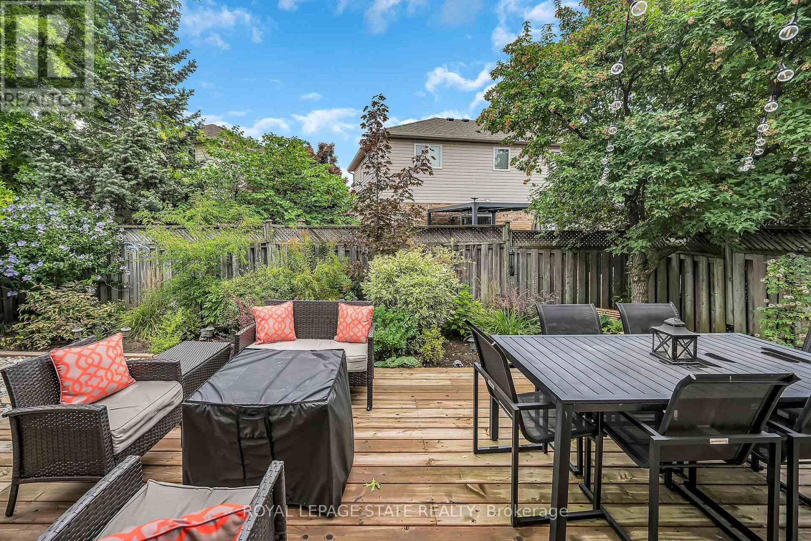 2371 Pathfinder Drive, Burlington, Ontario  L7L 6N8 - Photo 46 - W12819848