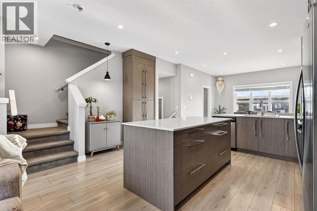 472 West Lakeview Drive, Chestermere, Alberta  T1X 2A4 - Photo 7 - A2281929