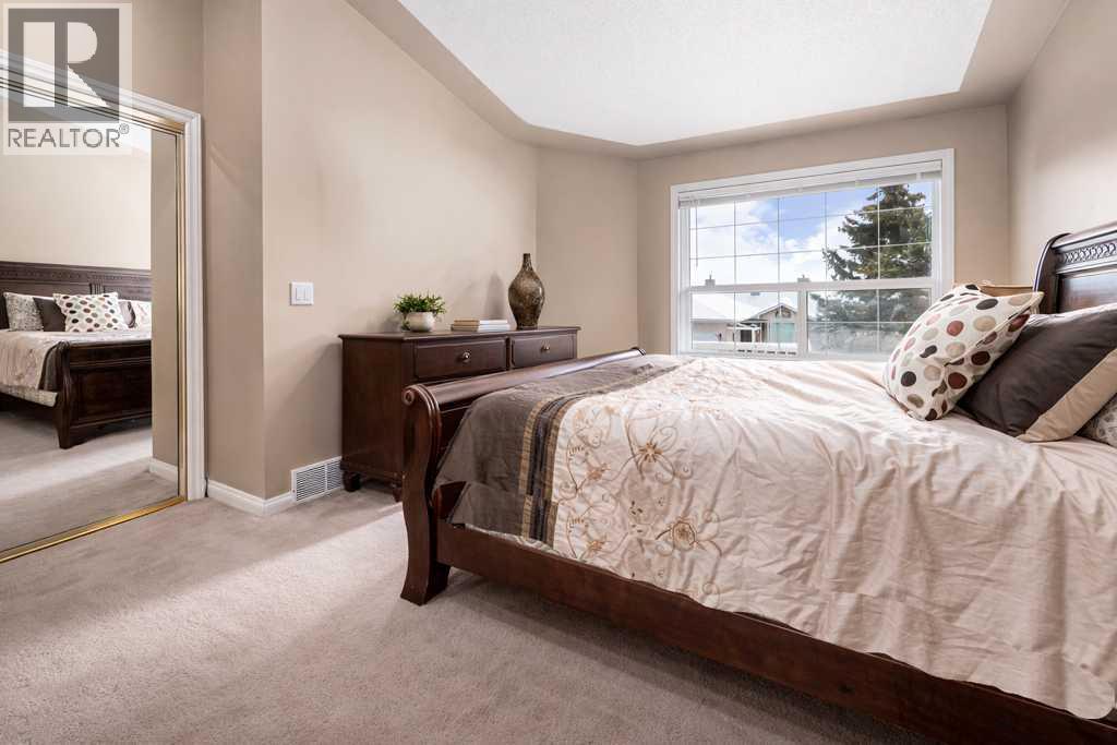 138 Sierra Morena Green Sw, Calgary, Alberta  T3H 3E4 - Photo 14 - A2287884
