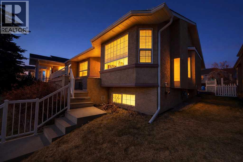 138 Sierra Morena Green SW, Calgary, Alberta