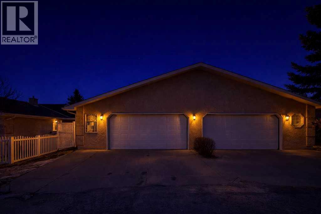 138 Sierra Morena Green Sw, Calgary, Alberta  T3H 3E4 - Photo 7 - A2287884