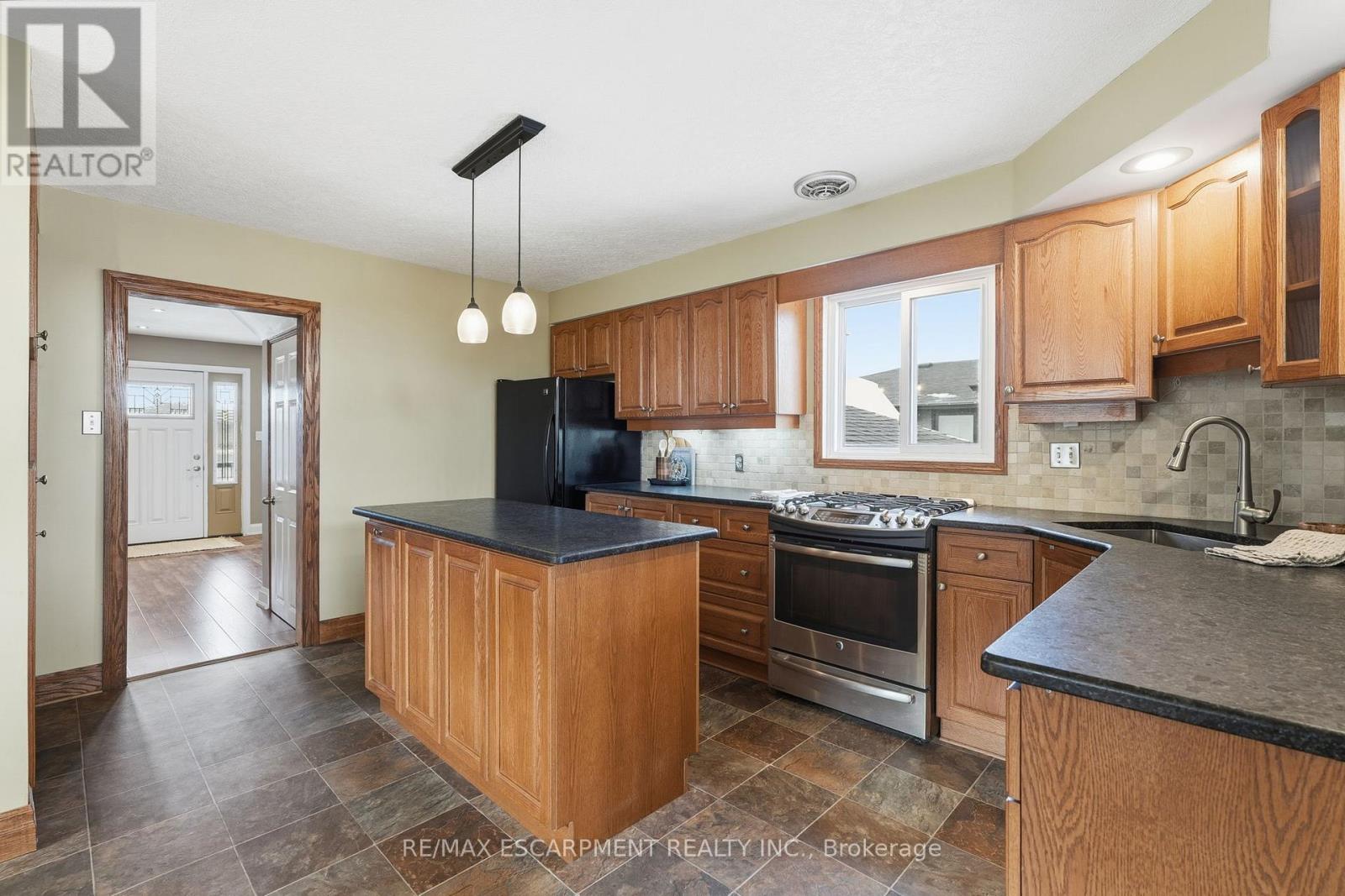 228 Green Road, Hamilton, Ontario  L8E 2A5 - Photo 12 - X12819798