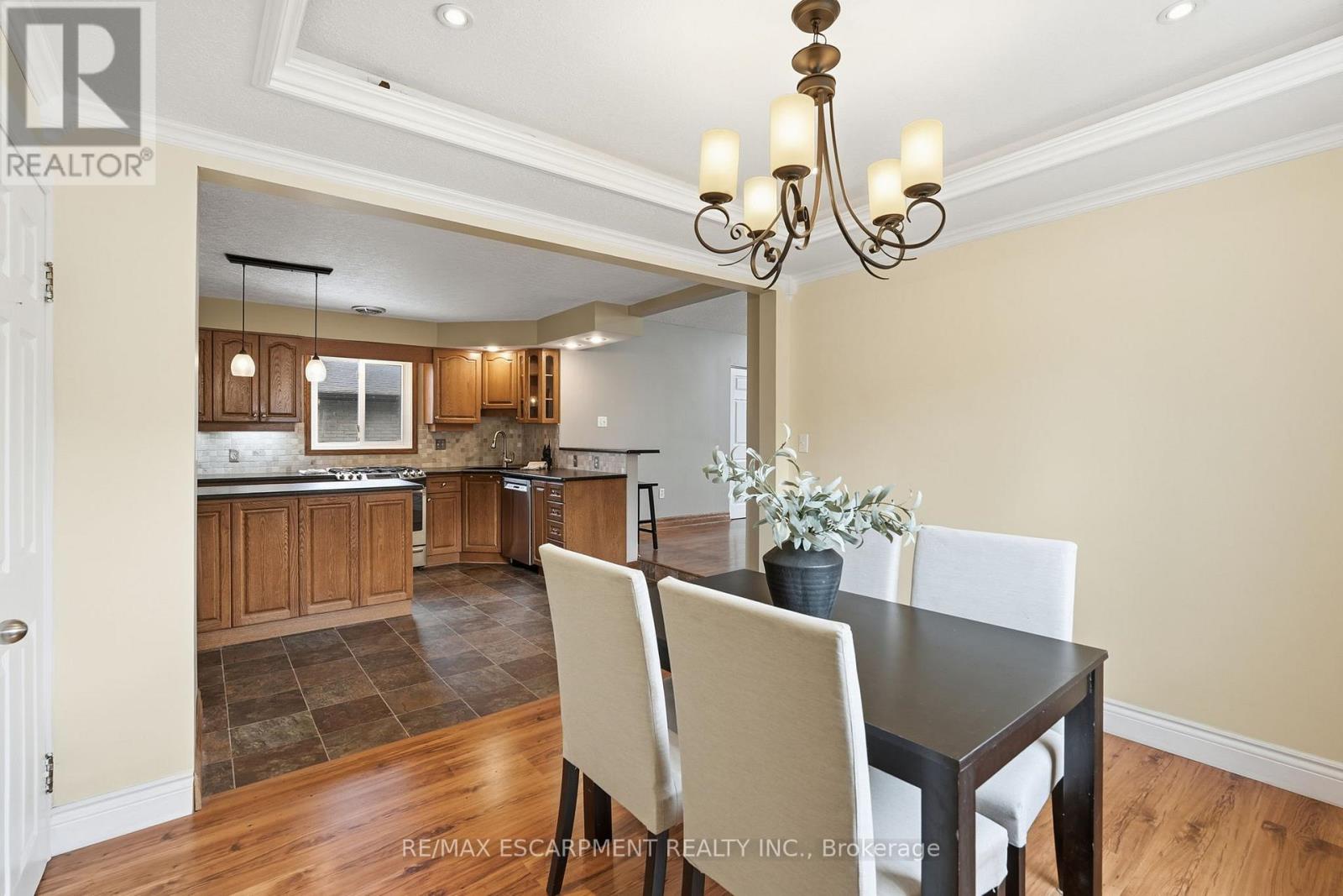 228 Green Road, Hamilton, Ontario  L8E 2A5 - Photo 8 - X12819798