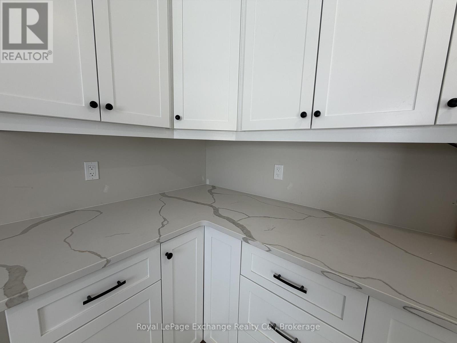 Unit 3 - 227 Bruce Street S, West Grey, Ontario  N0G 1R0 - Photo 14 - X12723436