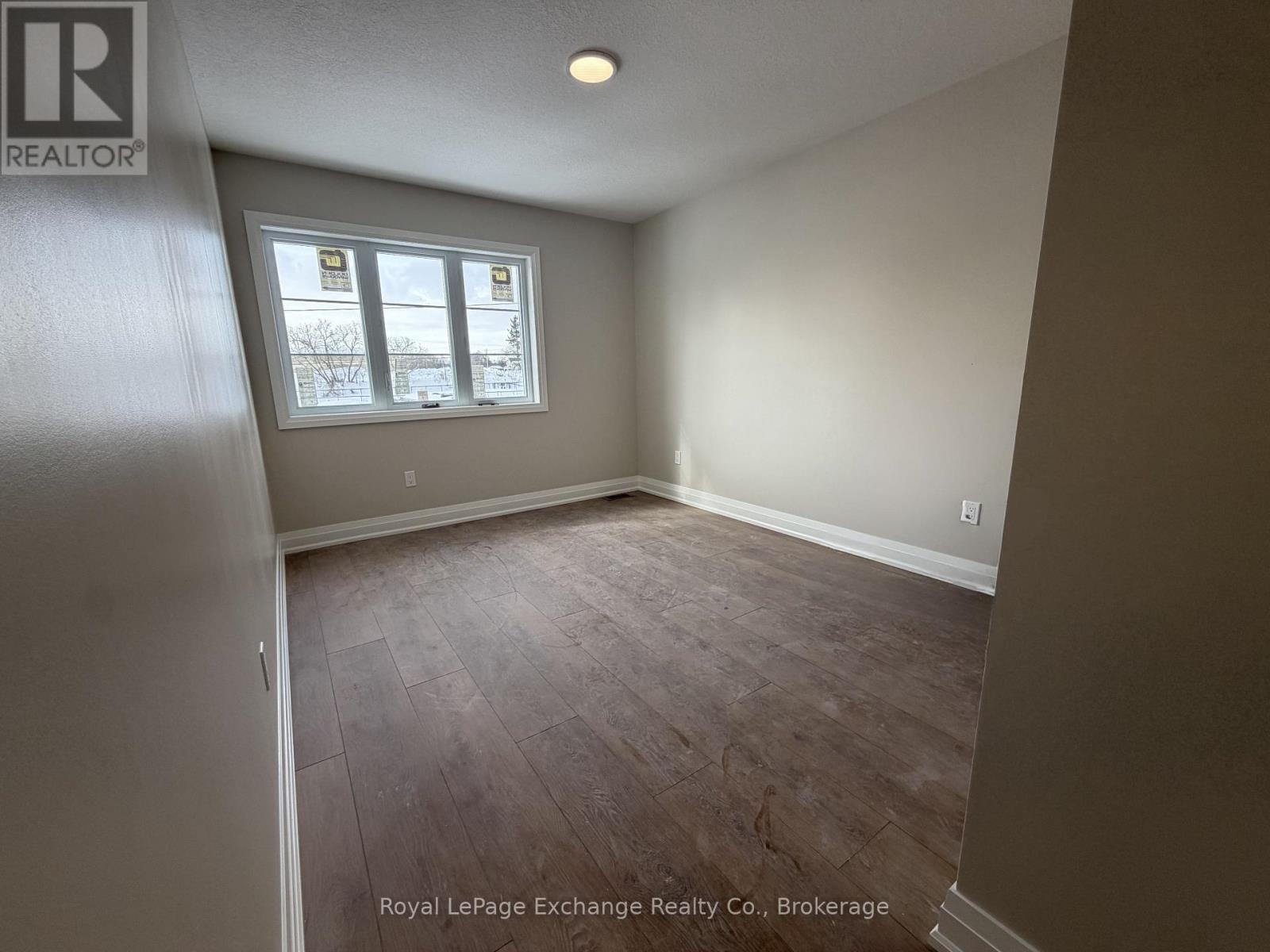 Unit 3 - 227 Bruce Street S, West Grey, Ontario  N0G 1R0 - Photo 19 - X12723436