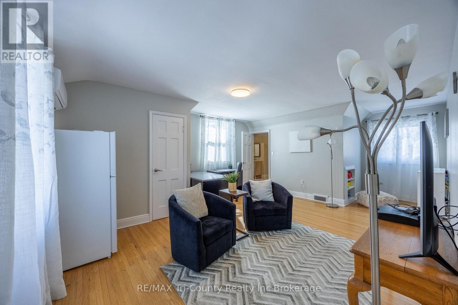 909 James Street, Norfolk, Ontario  N4B 2E3 - Photo 31 - X12820060