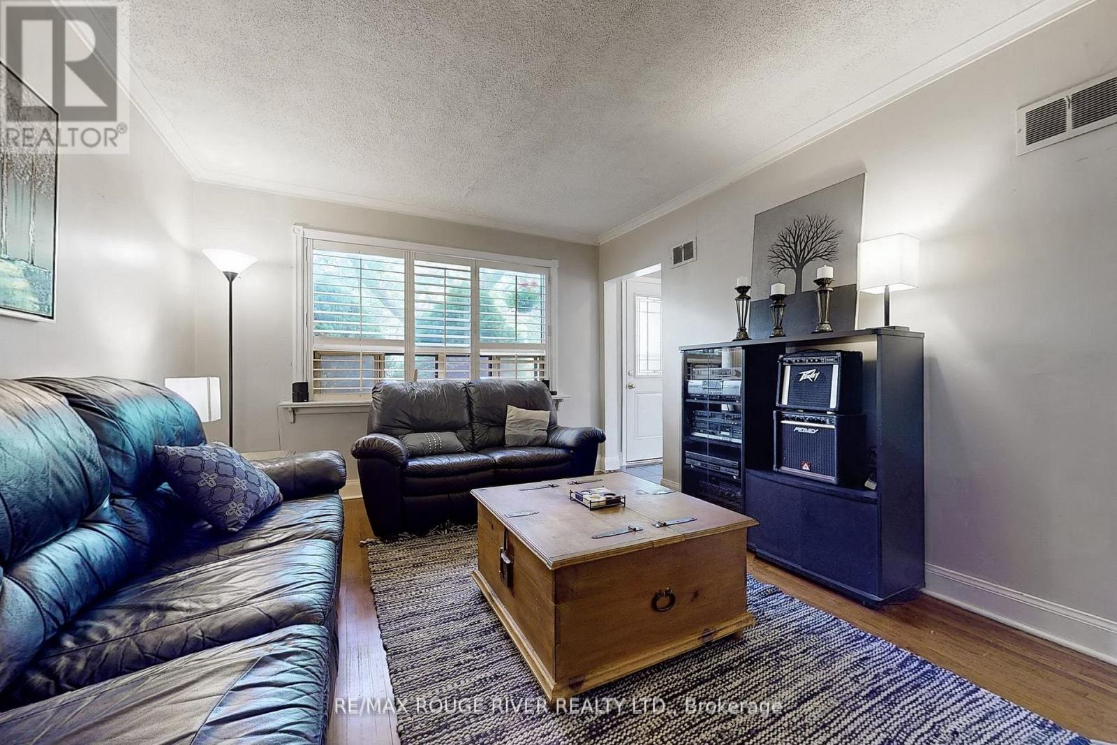 92 Eastville Avenue, Toronto, Ontario  M1M 2N9 - Photo 4 - E12819964