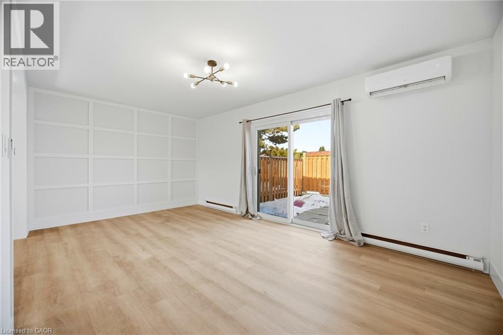 8 Claudette Gate, Hamilton, Ontario  L9B 1T5 - Photo 16 - 40807316