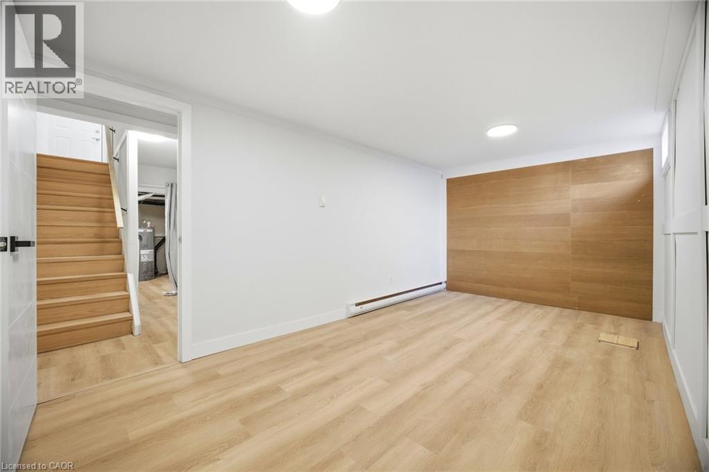 8 Claudette Gate, Hamilton, Ontario  L9B 1T5 - Photo 41 - 40807316