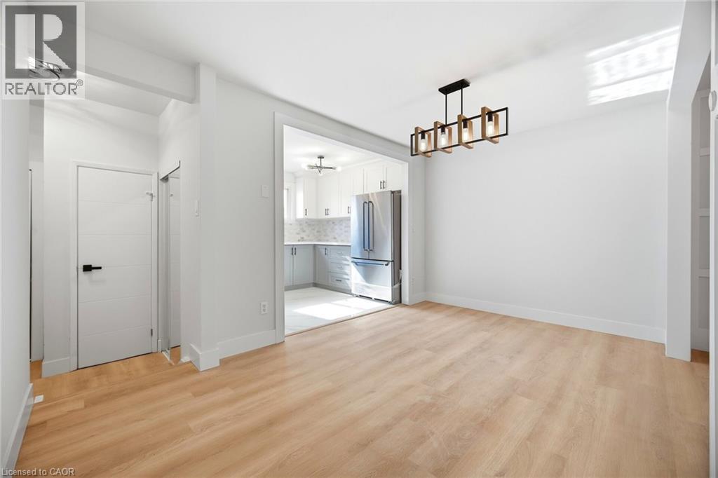 8 Claudette Gate, Hamilton, Ontario  L9B 1T5 - Photo 7 - 40807316