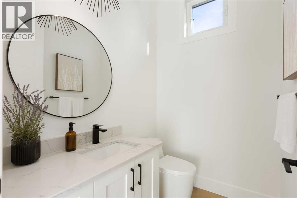 234 25 Avenue Ne, Calgary, Alberta  T2E 1Y1 - Photo 6 - A2281458