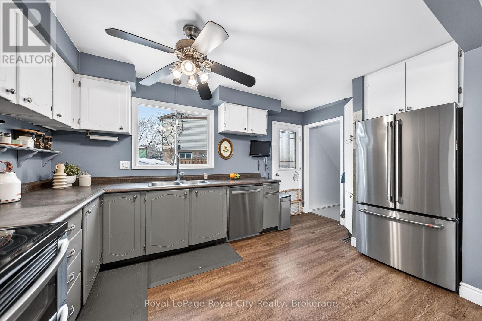 29 Deerfield Place, Guelph (Willow West/sugarbush/west Acres), Ontario  N1H 7P2 - Photo 7 - X12819936