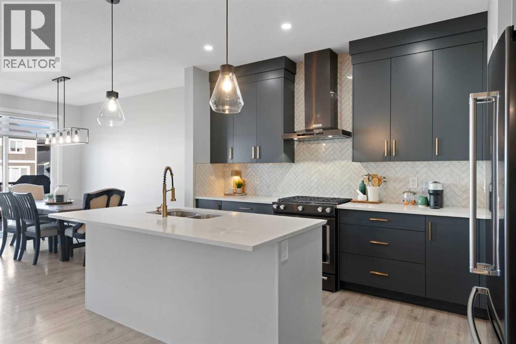 96 Emberside Glen, Cochrane, Alberta T4C 2L7 - Photo 8 - A2283709