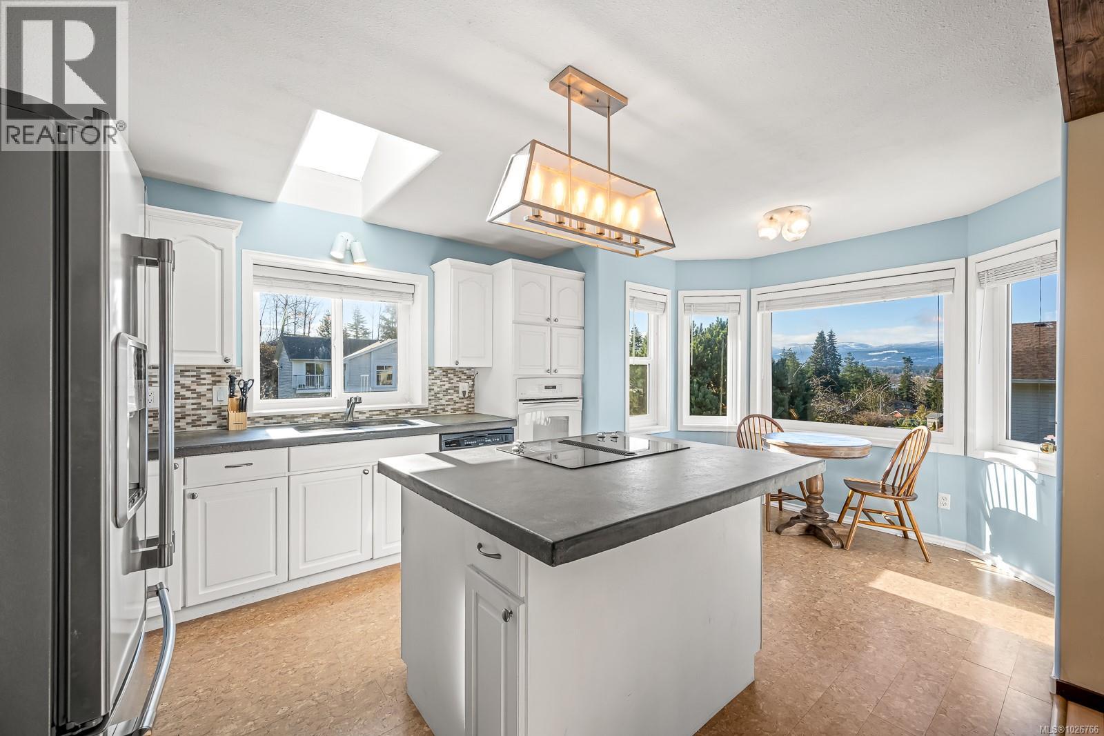 398 Panorama Cres, Courtenay, British Columbia  V9N 6V2 - Photo 7 - 1026766