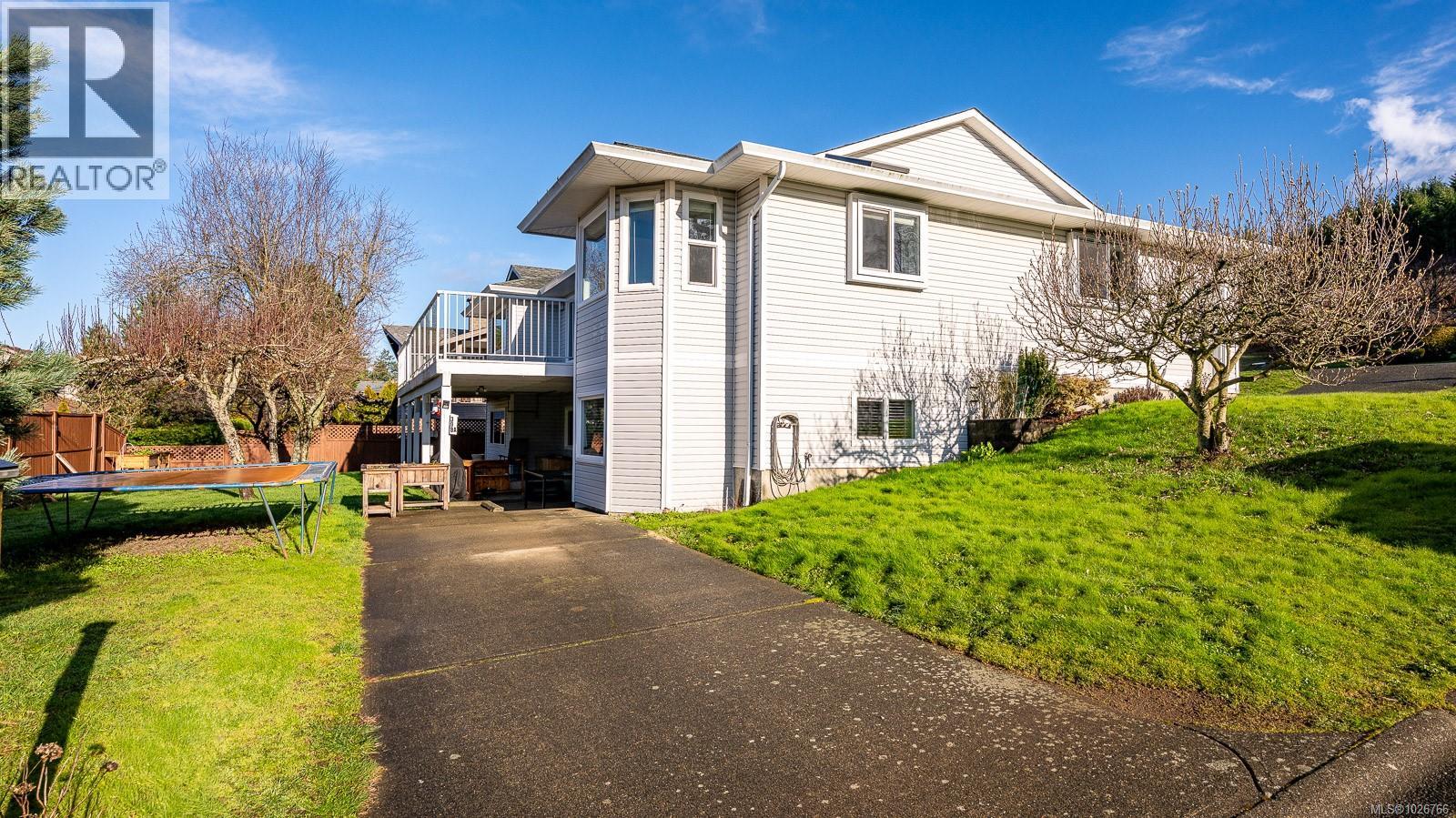 398 Panorama Cres, Courtenay, British Columbia  V9N 6V2 - Photo 2 - 1026766