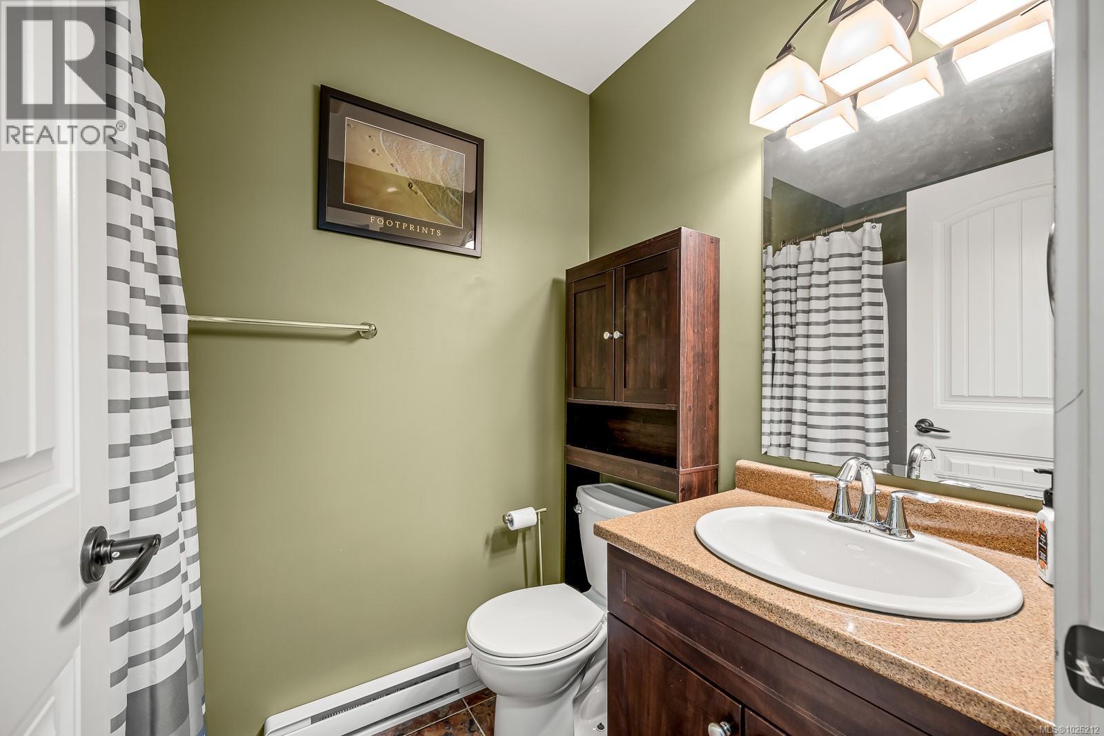 2684 Kendal Ave, Cumberland, British Columbia  V0R 1S0 - Photo 11 - 1026212