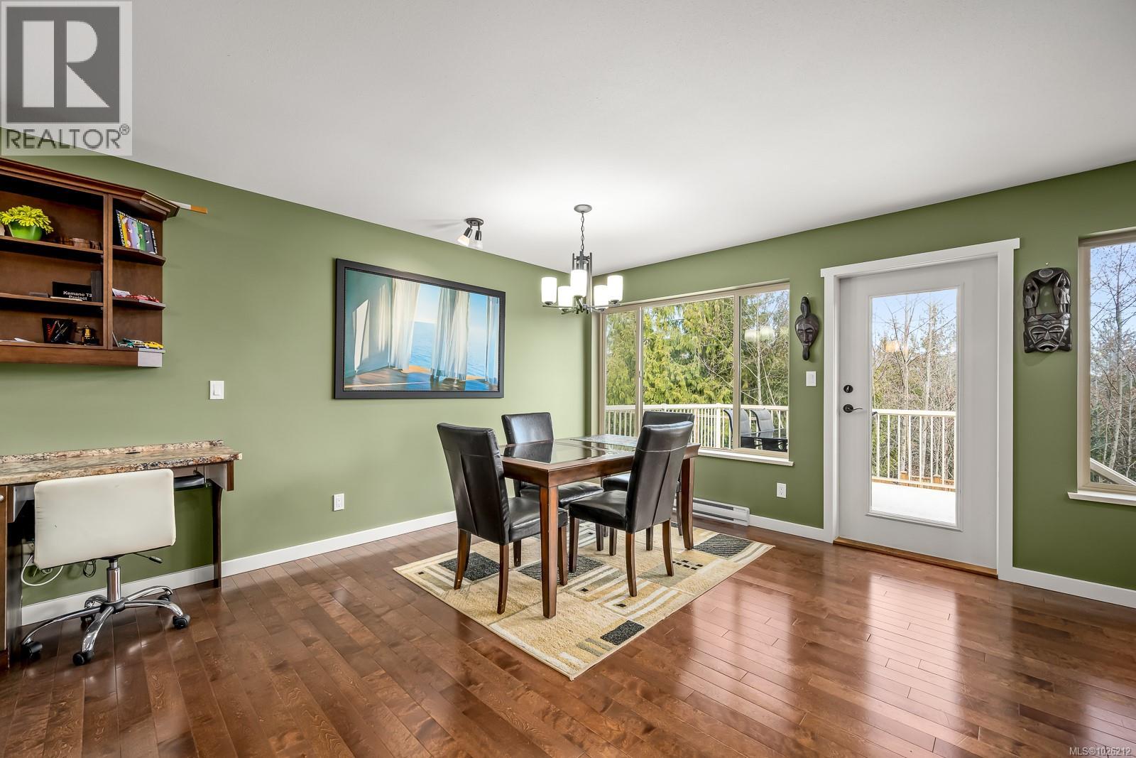 2684 Kendal Ave, Cumberland, British Columbia  V0R 1S0 - Photo 4 - 1026212