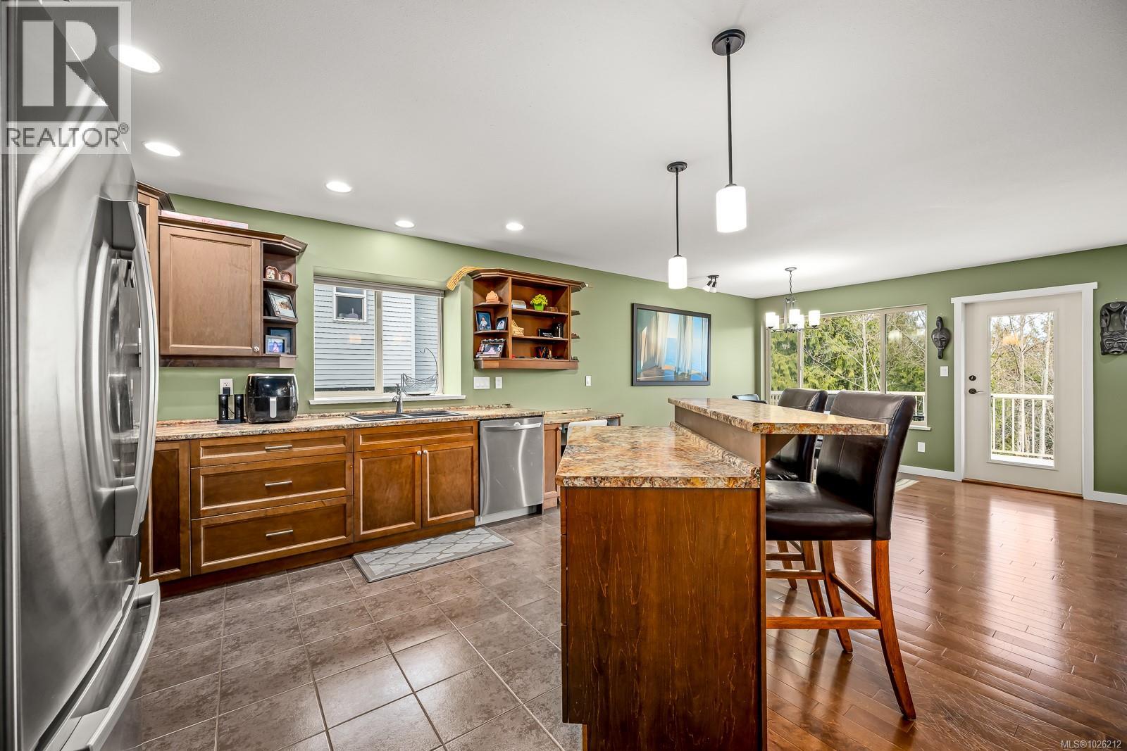 2684 Kendal Ave, Cumberland, British Columbia  V0R 1S0 - Photo 47 - 1026212