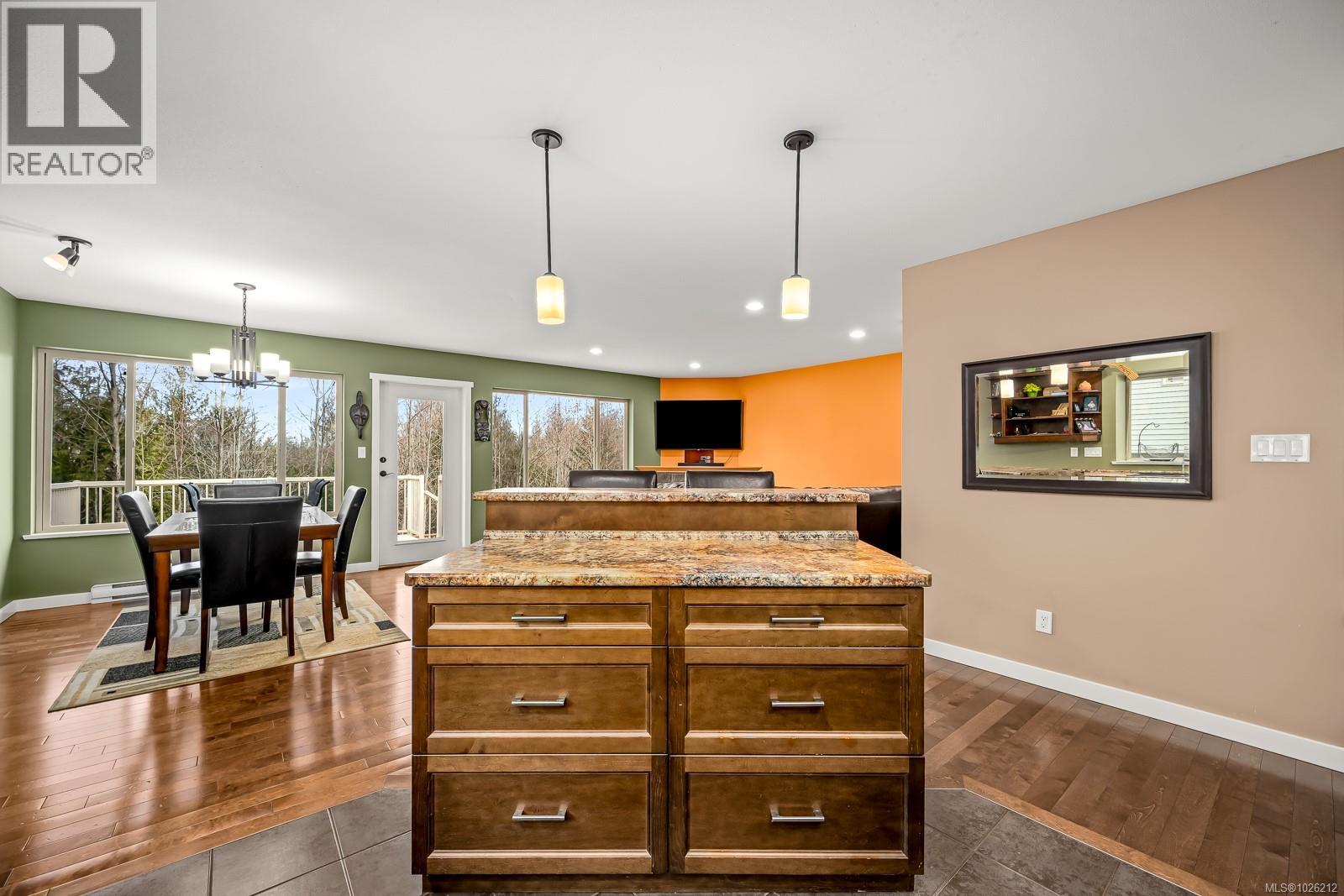 2684 Kendal Ave, Cumberland, British Columbia  V0R 1S0 - Photo 50 - 1026212