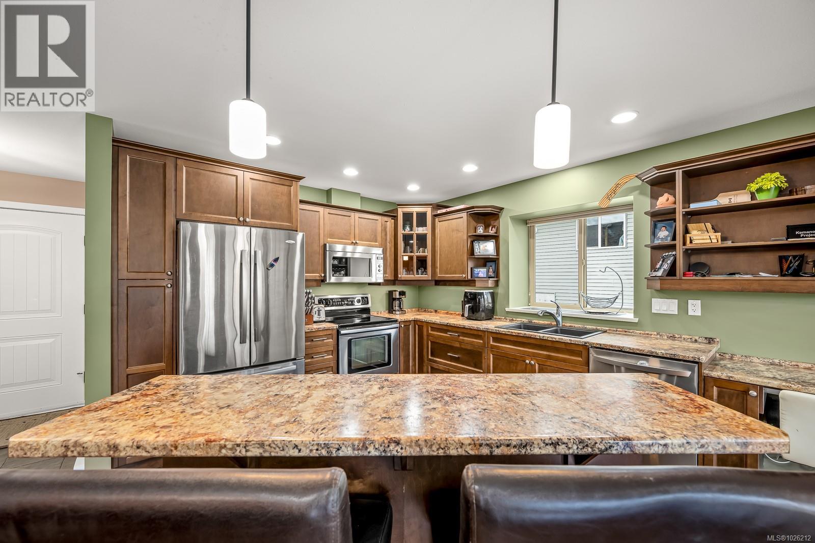 2684 Kendal Ave, Cumberland, British Columbia  V0R 1S0 - Photo 54 - 1026212