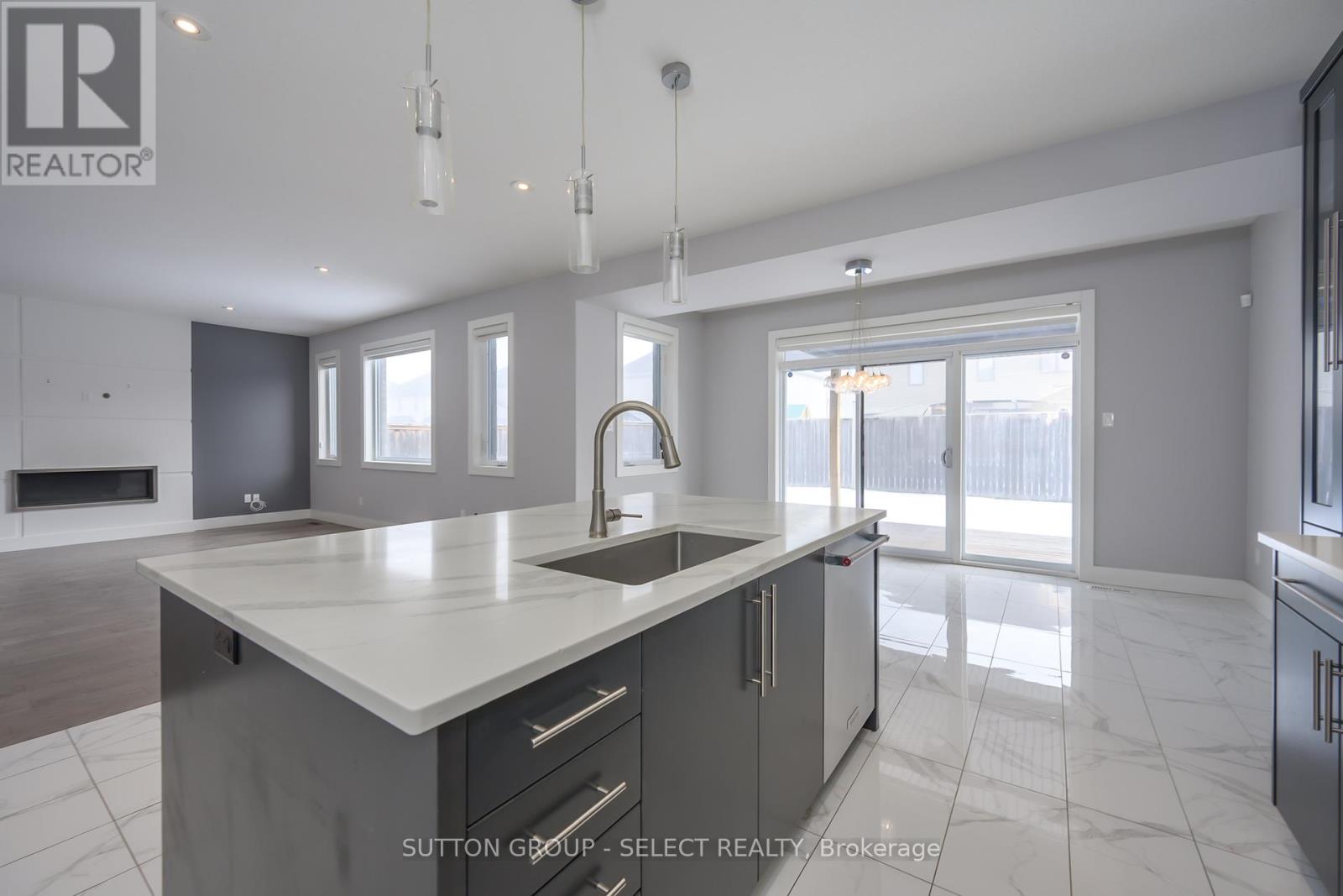 1062 Melsetter Way, London North, Ontario  N6G 0S4 - Photo 13 - X12819916